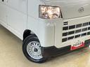 届出済未使用車　４ＷＤ　スマートアシスト　キーレスリモコン　スチールホイール　マニュアルエアコン　フロントパワーウインド　コーナーセンサー　オートライト　ＡＭ／ＦＭチューナー　オートハイビーム　ＡＢＳ（京都府）の中古車