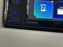 １オーナー　バックカメラ　ドラレコ　ＥＴＣ　運転席シートヒーター　リヤコーナーセンサー　Ｂｌｕｅｔｏｏｔｈ　ＤＶＤ再生　ドアバイザー　スマートキー　プッシュスタート　アイドリングストップ　オートライト（京都府）の中古車