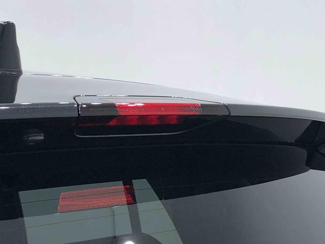ロッキープレミアムＧ　ＨＥＶ　ＬＥＤヘッドランプ　電動パーキングＬＥＤヘッドランプ・フォグランプ　全車速追従機能付アダプティブクルーズコントロール　レーンキープコントロール　１７インチアルミホイール　シートヒーター（広島県）の中古車