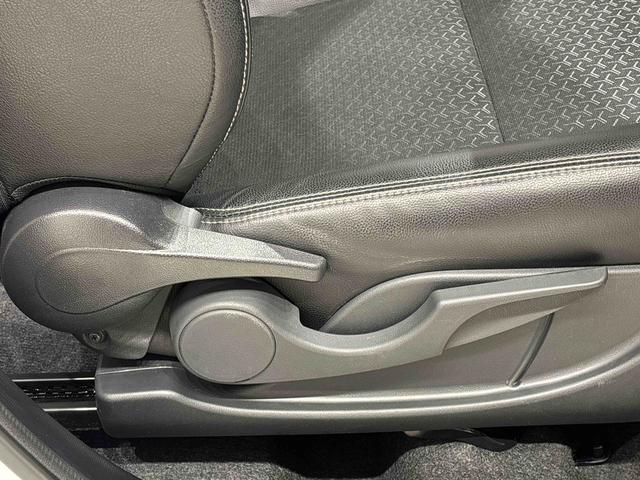 ロッキープレミアムＧ　ＨＥＶＬＥＤヘッドランプ・フォグランプ　全車速追従機能付アダプティブクルーズコントロール　レーンキープコントロール　ブラインドスポットモニター　１７インチアルミホイール　シートヒーター（広島県）の中古車