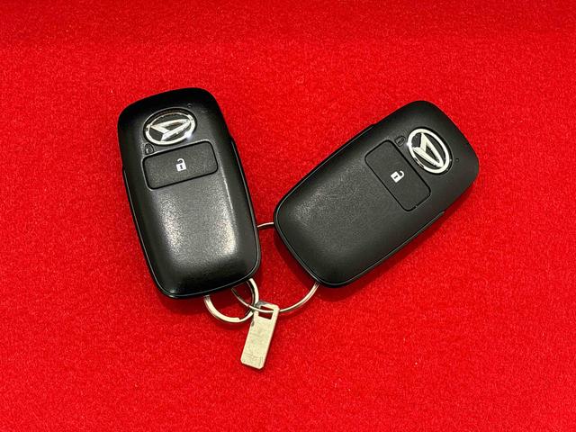 ロッキープレミアムＧ　ＨＥＶＬＥＤヘッドランプ・フォグランプ　全車速追従機能付アダプティブクルーズコントロール　レーンキープコントロール　ブラインドスポットモニター　１７インチアルミホイール　シートヒーター（広島県）の中古車