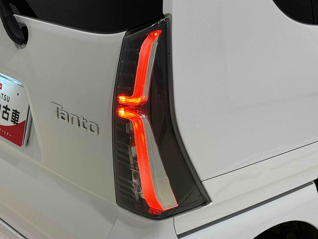 タントカスタムＲＳ　カーナビ　パノラマモニター　ＥＴＣ車載器ＬＥＤヘッドランプ　フォグランプ　１５インチアルミホイール　プッシュボタンスタート　オートライト　ミラクルオープンドア　運転席ロングスライドシート（広島県）の中古車