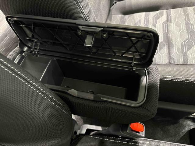 タフトＧ　クロムベンチャー　バックカメラ　電動パーキングブレーキオートライト　アダプティブドライビングビーム　ＬＥＤヘッドライト　ＬＥＤフォグランプ　オートエアコン　プッシュスタート　電動パーキング　運転席助手席シートヒーター　ＵＳＢ充電端子　衝突回避支援システム（広島県）の中古車