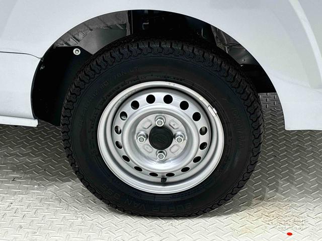 ハイゼットトラックスタンダード　ＣＤ／ラジオ　ＥＴＣ車載器　２ＷＤ車　５ＭＴ車ハロゲンヘッドランプ　　運転席バニティミラー　ＡＭ・ＦＭラジオ　マニュアルエアコン　ガードフレーム　スペアタイヤ（広島県）の中古車