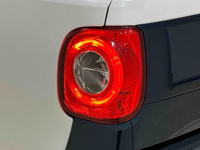 ムーヴキャンバスストライプスＧ　４ＷＤ　ＬＥＤヘッドランプ・フォグランプ電動パーキングブレーキ　プッシュボタンスタート　セキュリティアラーム　バックカメラ　両側パワースライドドアウエルカムオープン機能　オート電動格納式ドアミラー　シートヒーター　ステアリングスイッチ（広島県）の中古車