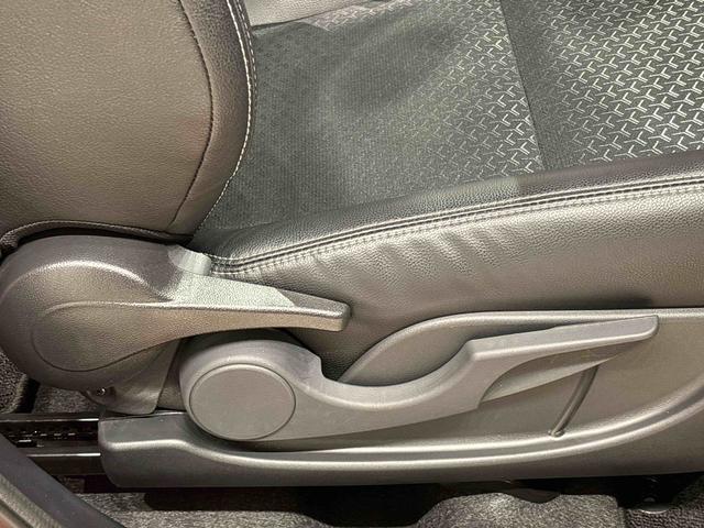 ロッキープレミアムＧ　ＨＥＶＬＥＤヘッドランプ・フォグランプ　全車速追従機能付アダプティブクルーズコントロール　レーンキープコントロール　ブラインドスポットモニター　１７インチアルミホイール　シートヒーター（広島県）の中古車