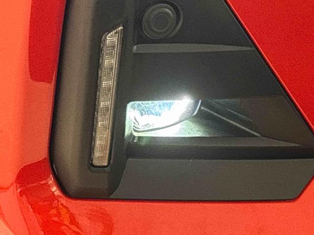 ロッキープレミアムＧ　ＨＥＶＬＥＤヘッドランプ・フォグランプ　全車速追従機能付アダプティブクルーズコントロール　レーンキープコントロール　ブラインドスポットモニター　１７インチアルミホイール　シートヒーター（広島県）の中古車