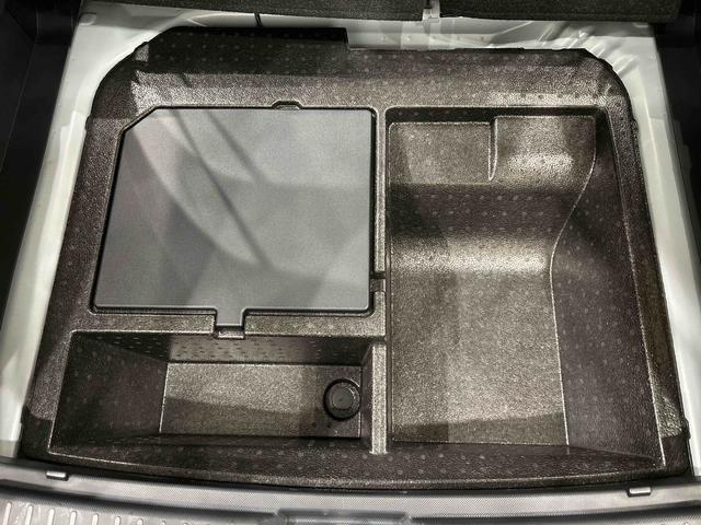 ロッキープレミアムＧ　ＨＥＶ　パノラマモニター　マット付きまごころ保証１２カ月　保証継承あり　マット付き　ＬＥＤヘッドランプ・フォグランプ　全車速追従機能付アダプティブクルーズコントロール　レーンキープコントロール　シートヒーター（広島県）の中古車