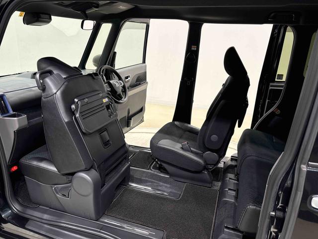 タントカスタムＸセレクション　ナビ　バックカメラＬＥＤオートライト　パワースライドドアウェルカムオープン機能　オート電動格納式ドアミラー　助手席ロングスライド　助手席イージークローザー　アルミホイール　キーフリーシステム（広島県）の中古車