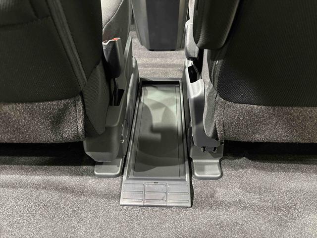 トールカスタム　Ｇ　バックモニター　　　両側パワースライドドアＬＥＤヘッドランプ・フォグランプ　　１４インチアルミホイール　オートライト　プッシュボタンスタート　クルーズコントロール　　コーナーセンサー　パワースライドドア　キーフリーシステム（広島県）の中古車