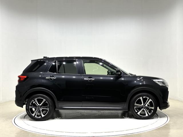 ロッキープレミアムＧＬＥＤヘッドランプ・フォグランプ　全車速追従機能付アダプティブクルーズコントロール　レーンキープコントロール　１７インチアルミホイール　シートヒーター　プッシュボタンスタート（広島県）の中古車