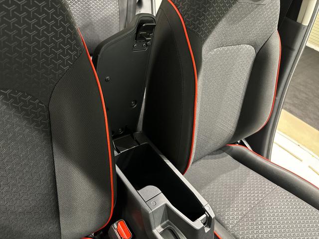 ロッキーＧ　ナビ　ドラレコ　ＥＴＣ　ＡＣＣ　シートヒーターＬＥＤヘッドランプ・フォグランプ　全車速追従機能付アダプティブクルーズコントロール　レーンキープコントロール　１７インチアルミホイール　シートヒーター　プッシュボタンスタート（広島県）の中古車