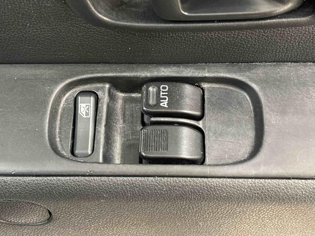 ハイゼットカーゴデラックスＳＡIII　ナビ　バックカメラ　ＥＴＣ車載器ＬＥＤヘッドランプ　トップシェイドガラス　荷室ランプ　コーナーセンサー　ＡＭ・ＦＭラジオ　テンパータイヤ　マニュアルエアコン（広島県）の中古車