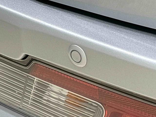 ハイゼットカーゴデラックスＳＡIII　ナビ　バックカメラ　ＥＴＣ車載器ＬＥＤヘッドランプ　トップシェイドガラス　荷室ランプ　コーナーセンサー　ＡＭ・ＦＭラジオ　テンパータイヤ　マニュアルエアコン（広島県）の中古車