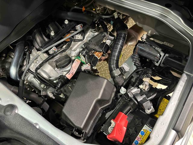 ハイゼットカーゴデラックスＳＡIII　ナビ　バックカメラ　ＥＴＣ車載器ＬＥＤヘッドランプ　トップシェイドガラス　荷室ランプ　コーナーセンサー　ＡＭ・ＦＭラジオ　テンパータイヤ　マニュアルエアコン（広島県）の中古車