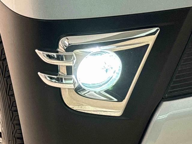ハイゼットカーゴデラックスＳＡIII　ナビ　バックカメラ　ＥＴＣ車載器ＬＥＤヘッドランプ　トップシェイドガラス　荷室ランプ　コーナーセンサー　ＡＭ・ＦＭラジオ　テンパータイヤ　マニュアルエアコン（広島県）の中古車