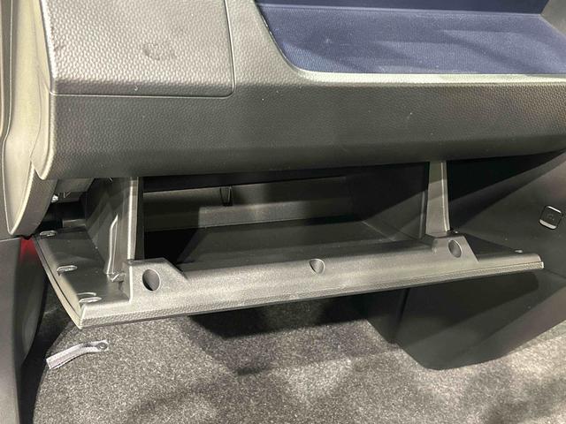 トールカスタムＧ　電動パーキングブレーキＬＥＤヘッドランプ・フォグランプ　　アルミホイール　オートライト　プッシュボタンスタート　クルーズコントロール　　コーナーセンサー　パワースライドドア　キーフリーシステム（広島県）の中古車