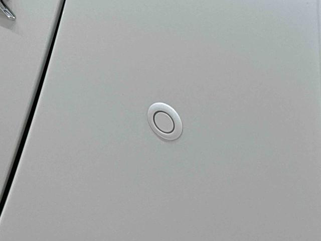 トールカスタムＧ　電動パーキングブレーキＬＥＤヘッドランプ・フォグランプ　　アルミホイール　オートライト　プッシュボタンスタート　クルーズコントロール　　コーナーセンサー　パワースライドドア　キーフリーシステム（広島県）の中古車