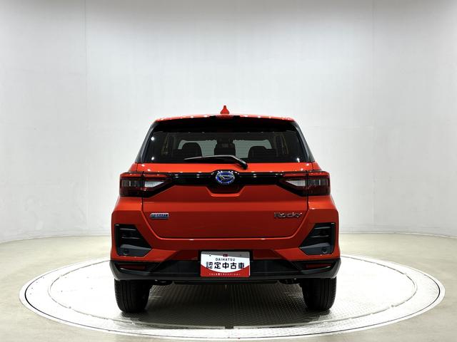 ロッキープレミアムＧ　ＨＥＶ　バックカメラ　前席シートヒーターＬＥＤヘッドランプ・フォグランプ　全車速追従機能付アダプティブクルーズコントロール　レーンキープコントロール　アルミホイール　シーケンシャルターンランプ（広島県）の中古車