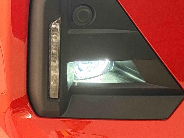 ロッキープレミアムＧ　ＨＥＶ　バックカメラ　前席シートヒーターＬＥＤヘッドランプ・フォグランプ　全車速追従機能付アダプティブクルーズコントロール　レーンキープコントロール　アルミホイール　シーケンシャルターンランプ（広島県）の中古車