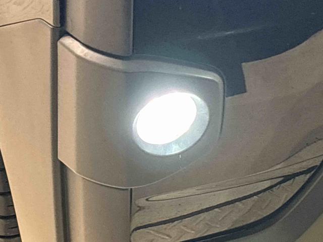 タントファンクロス　バックカメラ対応　電動パーキングブレーキＬＥＤオートライト　パワースライドドアウェルカムオープン機能　電動パーキングブレーキ　運転席助手席シートヒーター　アルミホイール　キーフリーシステム　　オート電動格納式ドアミラ（広島県）の中古車