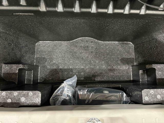 ムーヴＬ　ＣＤステレオ　キーレスフルホイールキャップ　セキュリティアラーム　キーレスエントリー（広島県）の中古車