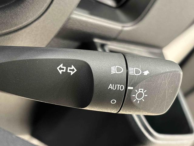 ハイゼットカーゴＤＸ　４ＷＤ　ＣＶＴ車マルチリフレクターハロゲンヘッドライト　両側スライドドア　キーレスエントリー　前席パワーウインドウ　オートライト　オートハイビーム（広島県）の中古車