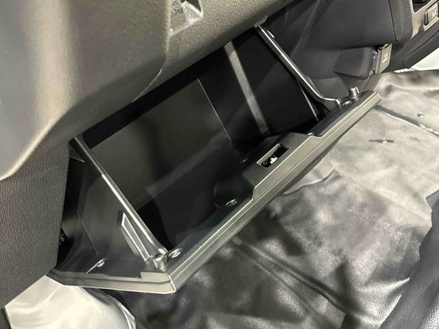 ハイゼットカーゴＤＸ　４ＷＤ　ＣＶＴ車マルチリフレクターハロゲンヘッドライト　両側スライドドア　キーレスエントリー　前席パワーウインドウ　オートライト　オートハイビーム（広島県）の中古車