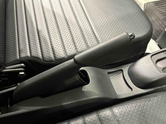 ハイゼットトラックスタンダード　キーフリーシステム　電動格納式ミラー運転席ＳＲＳエアバック　バックソナー　電動式パワーステアリング　あゆみ板掛けテールゲート　ＶＳＣ＆ＴＲＣ　衝突警報機能　衝突回避支援ブレーキ　車線逸脱警報機能　オートハイビーム　誤発進抑制制御機能（広島県）の中古車