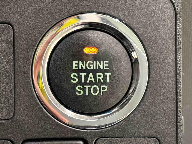 ステラカスタムＲ　ナビ　バックカメラ　ＥＴＣ車載器ＬＥＤオートハイビーム・フォグランプ　運転席シートヒーター　アルミホイール　オートライト　プッシュボタンスタート　セキュリティアラーム（広島県）の中古車