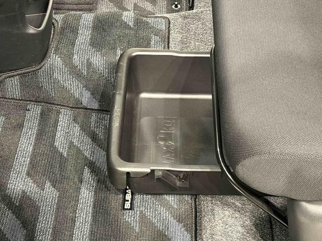 ステラカスタムＲ　ナビ　バックカメラ　ＥＴＣ車載器ＬＥＤオートハイビーム・フォグランプ　運転席シートヒーター　アルミホイール　オートライト　プッシュボタンスタート　セキュリティアラーム（広島県）の中古車