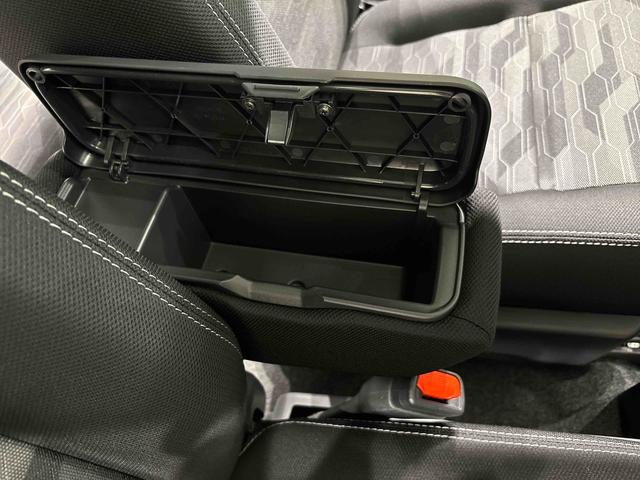 タフトＧターボ　ダーククロムベンチャー　バックカメラスカイフィールトップ　クロムパック　メッキパック　シルバーアンダーガーニッシュ　インテリアアクセント　ＬＥＤオートハイビーム＆フォグランプ　電動パーキングブレーキ　バックカメラ　アルミホイール（広島県）の中古車