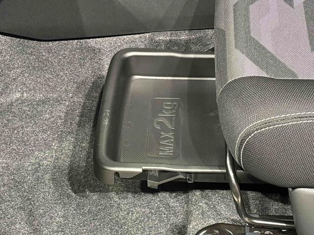タフトＧターボ　ダーククロムベンチャー　バックカメラスカイフィールトップ　クロムパック　メッキパック　シルバーアンダーガーニッシュ　インテリアアクセント　ＬＥＤオートハイビーム＆フォグランプ　電動パーキングブレーキ　バックカメラ　アルミホイール（広島県）の中古車