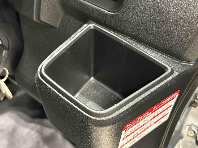 ハイゼットカーゴＤＸ　４ＷＤ　ＣＶＴ車両側スライドドア　マルチリフレクターハロゲンヘッドライト　キーレスエントリー　前席パワーウインドウ　リヤスモークがｔラス　後席ヒーター（広島県）の中古車