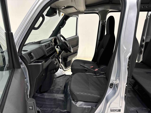 ハイゼットカーゴＤＸ　４ＷＤ　ＣＶＴ車両側スライドドア　マルチリフレクターハロゲンヘッドライト　キーレスエントリー　前席パワーウインドウ　リヤスモークがｔラス　後席ヒーター（広島県）の中古車