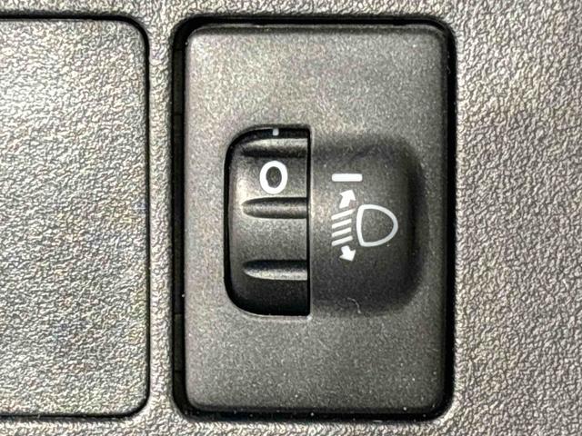 ハイゼットトラックスタンダード　　エアコン　パワーステアリング　ＡＢＳ３方開リヤゲート　マルチユーティリティフック　ＡＭＦＭラジオ　スペアタイヤ　サンバイザー　バッテリーカバー　スチールホイール　マニュアルレベリング機能付ハロゲンヘッドランプ（広島県）の中古車