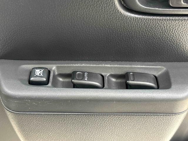 ハイゼットトラックエクストラハロゲンヘッドランプ　トップシェイドガラス　格納式テールゲートチェーン　ＬＥＤフォグランプ　　大型荷台作業灯　運転席バニティミラー　サビ長期保証　キーレスエントリー（広島県）の中古車