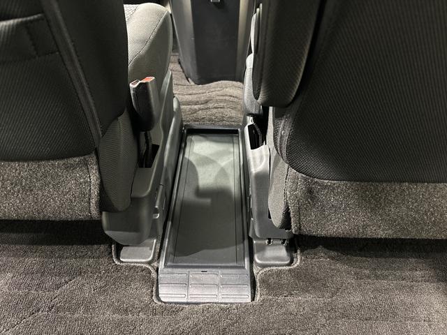 トールカスタムＧ　　　ナビ　ＥＴＣ　ドラレコ　バックモニターＬＥＤヘッドランプ・フォグランプ　　１４インチアルミホイール　オートライト　プッシュボタンスタート　クルーズコントロール　　コーナーセンサー　パワースライドドア　キーフリーシステム（広島県）の中古車