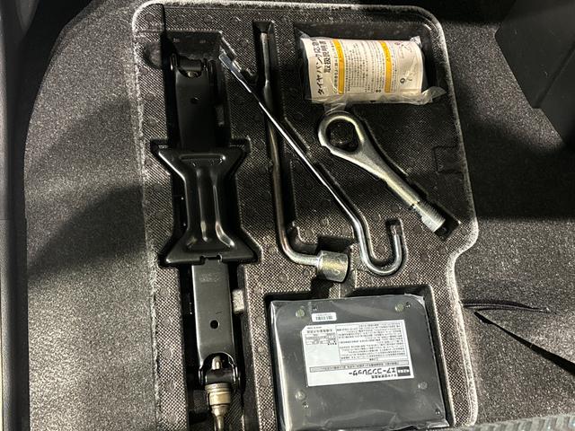 トールカスタムＧ　　　ナビ　ＥＴＣ　ドラレコ　バックモニターＬＥＤヘッドランプ・フォグランプ　　１４インチアルミホイール　オートライト　プッシュボタンスタート　クルーズコントロール　　コーナーセンサー　パワースライドドア　キーフリーシステム（広島県）の中古車