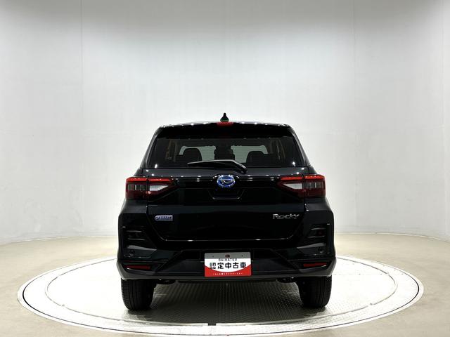 ロッキープレミアムＧ　ＨＥＶ運転席・助手席シートヒーター　アルミホイール　電動格納ドアミラー　電動パーキングブレーキ　ＬＥＤヘッドランプ＆フォグランプ　シーケンシャルターンランプ　キーフリーシステム（広島県）の中古車