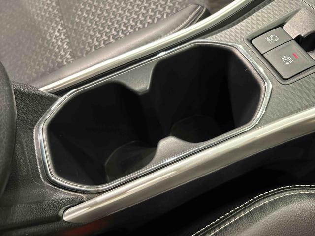 ロッキープレミアムＧ　ＨＥＶ運転席・助手席シートヒーター　アルミホイール　電動格納ドアミラー　電動パーキングブレーキ　ＬＥＤヘッドランプ＆フォグランプ　シーケンシャルターンランプ　キーフリーシステム（広島県）の中古車
