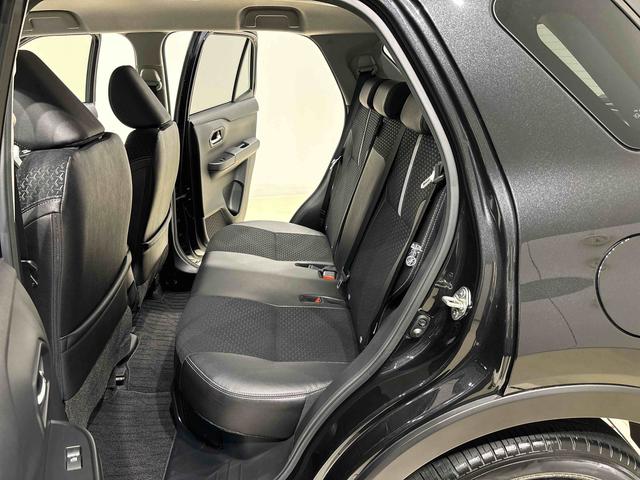 ロッキープレミアムＧ　ＨＥＶ運転席・助手席シートヒーター　アルミホイール　電動格納ドアミラー　電動パーキングブレーキ　ＬＥＤヘッドランプ＆フォグランプ　シーケンシャルターンランプ　キーフリーシステム（広島県）の中古車
