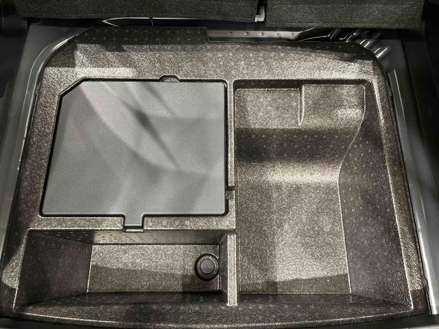 ロッキープレミアムＧ　ＨＥＶ運転席・助手席シートヒーター　アルミホイール　電動格納ドアミラー　電動パーキングブレーキ　ＬＥＤヘッドランプ＆フォグランプ　シーケンシャルターンランプ　キーフリーシステム（広島県）の中古車