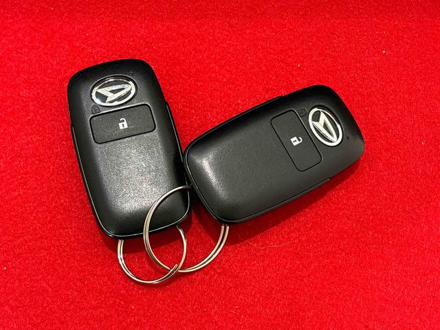 ロッキープレミアムＧ　ＨＥＶ運転席・助手席シートヒーター　アルミホイール　電動格納ドアミラー　電動パーキングブレーキ　ＬＥＤヘッドランプ＆フォグランプ　シーケンシャルターンランプ　キーフリーシステム（広島県）の中古車