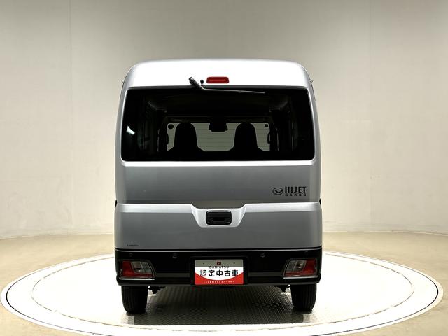 ハイゼットカーゴＤＸ　２ＷＤ　ＣＶＴ　ＡＭ／ＦＭラジオ　前後コーナーセンサーアイドリングストップ　キーレスエントリーシステム　ＡＭ／ＦＭラジオ　オートライト搭載　ハロゲンヘッドライト　リアワイパー　マニュアルエアコン　　運転席助手席パワーウィンドウ　衝突回避支援システム搭載（広島県）の中古車