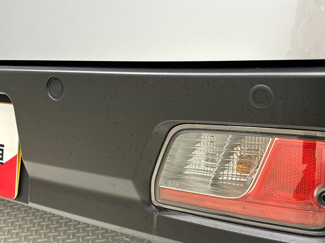 ハイゼットカーゴＤＸ　２ＷＤ　ＣＶＴ　ＡＭ／ＦＭラジオ　前後コーナーセンサーアイドリングストップ　キーレスエントリーシステム　ＡＭ／ＦＭラジオ　オートライト搭載　ハロゲンヘッドライト　リアワイパー　マニュアルエアコン　　運転席助手席パワーウィンドウ　衝突回避支援システム搭載（広島県）の中古車