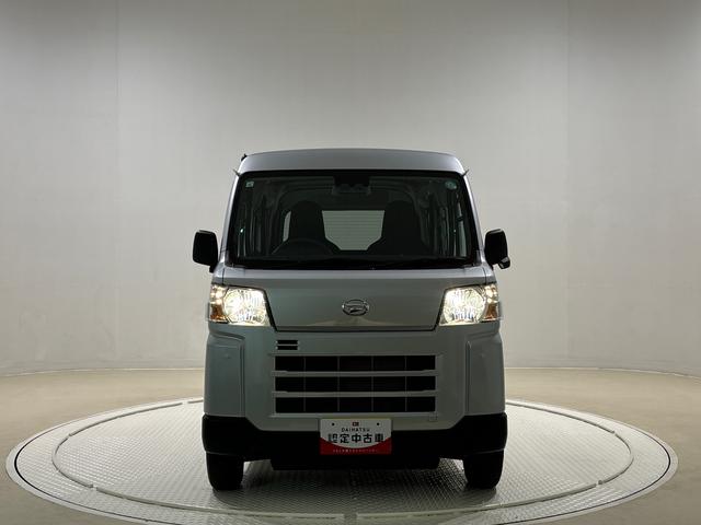 ハイゼットカーゴＤＸ　２ＷＤ　ＣＶＴ　ＡＭ／ＦＭラジオ　前後コーナーセンサーアイドリングストップ　キーレスエントリーシステム　ＡＭ／ＦＭラジオ　オートライト搭載　ハロゲンヘッドライト　リアワイパー　マニュアルエアコン　　運転席助手席パワーウィンドウ　衝突回避支援システム搭載（広島県）の中古車