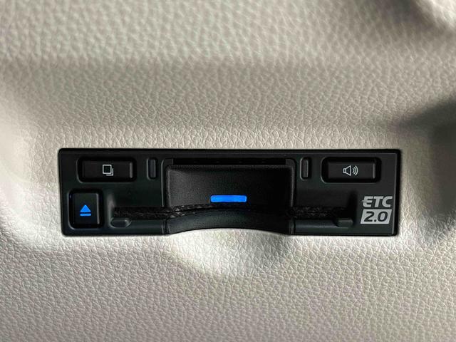 シエンタハイブリッドＺ　ナビ　パノラマカメラ付きＬＥＤヘッドランプ・フォグランプ　　オートライト　プッシュボタンスタート　クルーズコントロール　　　キーフリーシステム　ナビ　バックカメラ　ＥＴＣ２．０（広島県）の中古車
