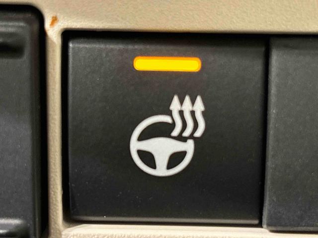 シエンタハイブリッドＺ　ナビ　パノラマカメラ付きＬＥＤヘッドランプ・フォグランプ　　オートライト　プッシュボタンスタート　クルーズコントロール　　　キーフリーシステム　ナビ　バックカメラ　ＥＴＣ２．０（広島県）の中古車