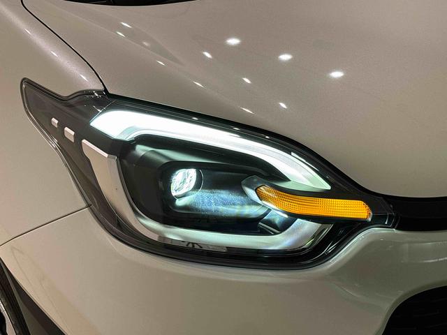 シエンタハイブリッドＺ　ナビ　パノラマカメラ付きＬＥＤヘッドランプ・フォグランプ　　オートライト　プッシュボタンスタート　クルーズコントロール　　　キーフリーシステム　ナビ　バックカメラ　ＥＴＣ２．０（広島県）の中古車